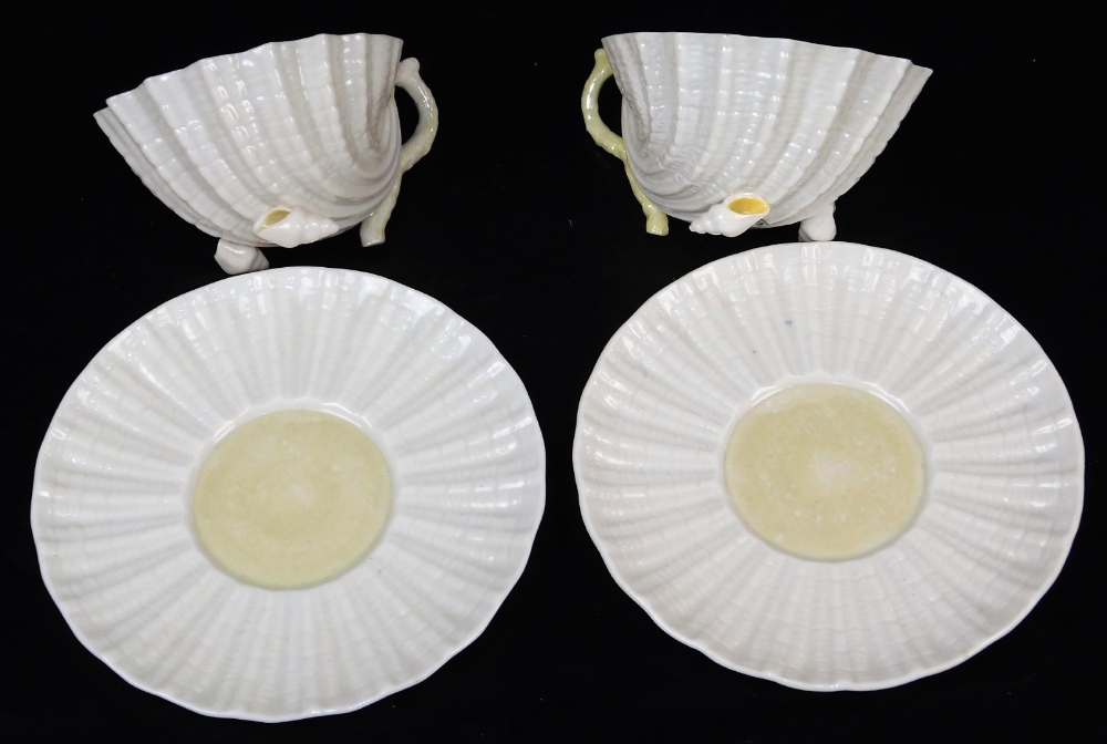 A rare Belleek complete cabaret set with tray, teapot and cover, creamer, sugar and two teacups and - Bild 9 aus 10