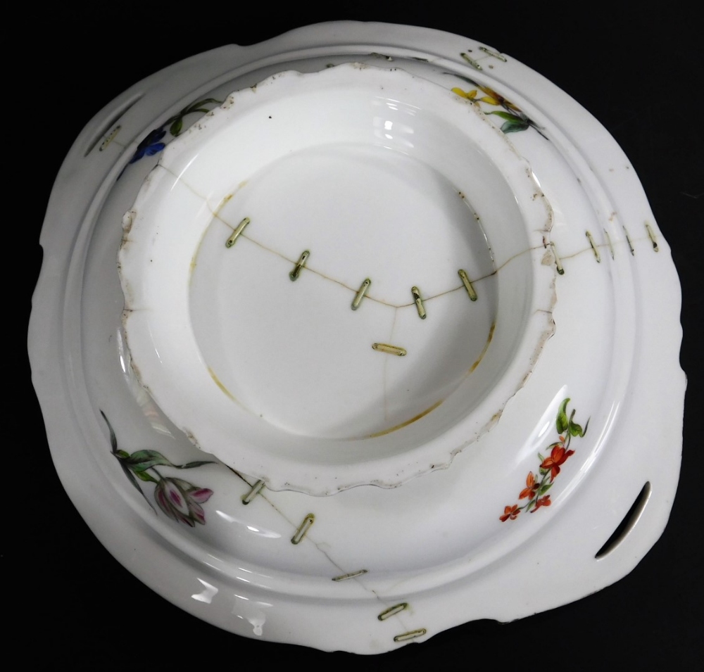 A 19thC continental porcelain part dinner service, each piece profusely decorated with handpainted f - Bild 12 aus 15