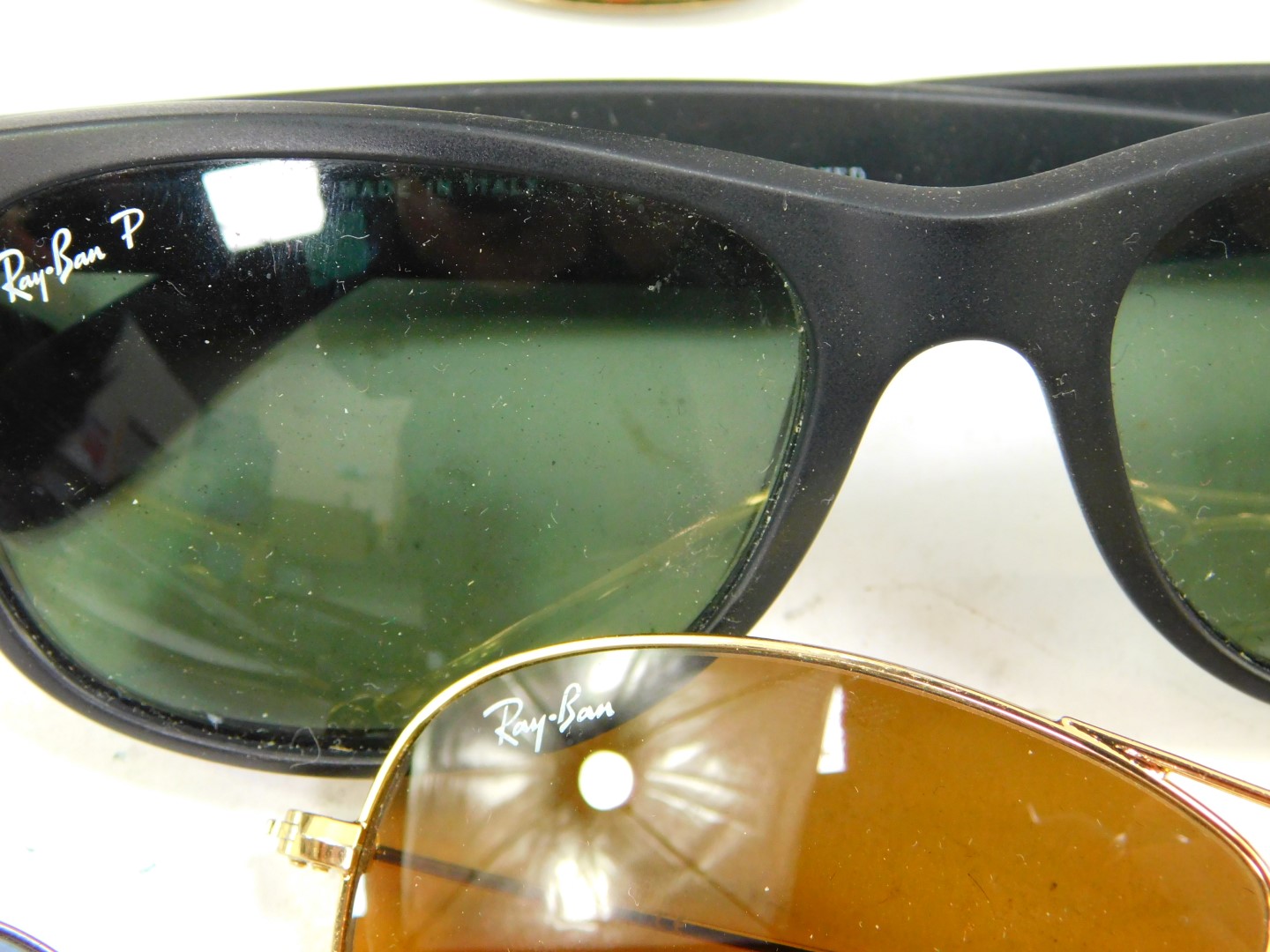 Ray-Ban sunglasses, various frames and styles, some cases. (a quantity) - Image 2 of 2