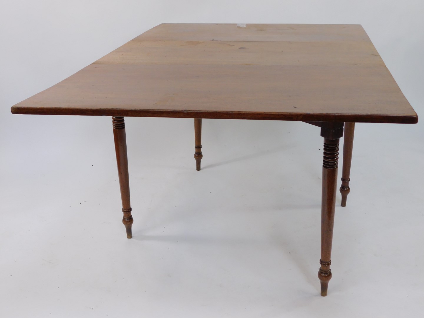 A George IV mahogany and ebony line inlaid drop leaf dining table, 73cm high, 103cm wide, 50cm deep, - Image 3 of 4