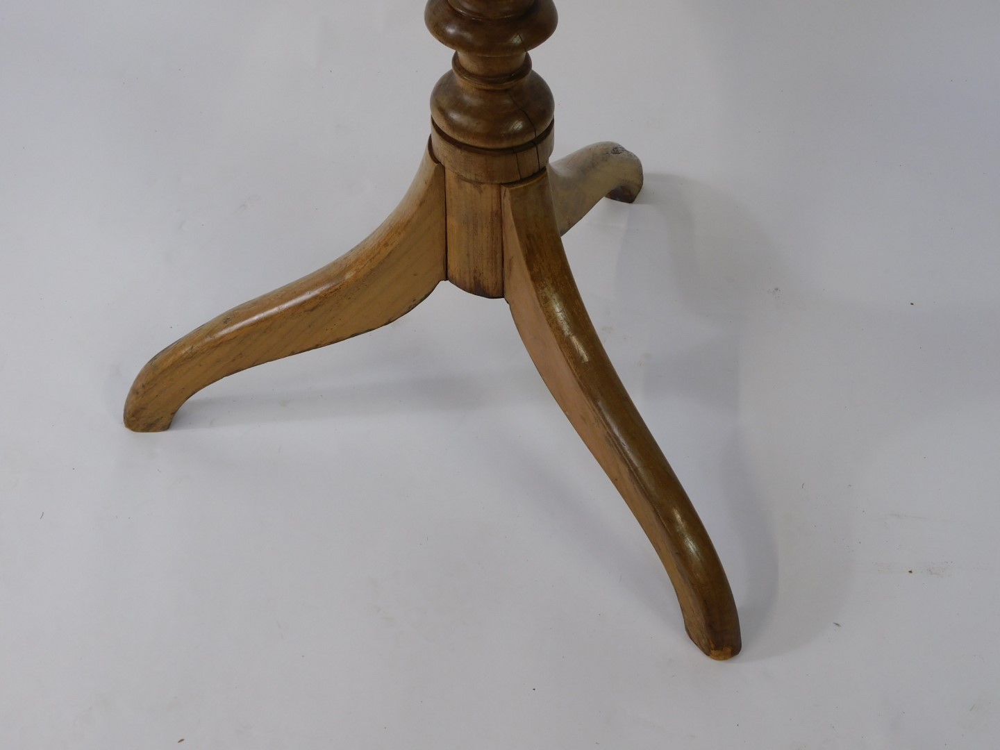 A 19thC bleached mahogany circular occasional table, raised on a baluster turned column, over three - Image 3 of 3