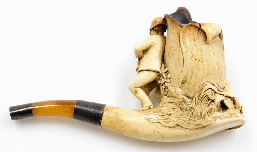 A meerschaum pipe, with silver plated ends, and amber cheroot with decorative three neoclassical fig - Image 2 of 3