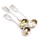 Three various silver mustard spoons, each with initial engraved handles, London assay, 1¼oz. (3)