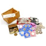 A group of coinage, to include pennies and two pennies, collectors coins, etc. (a quantity)