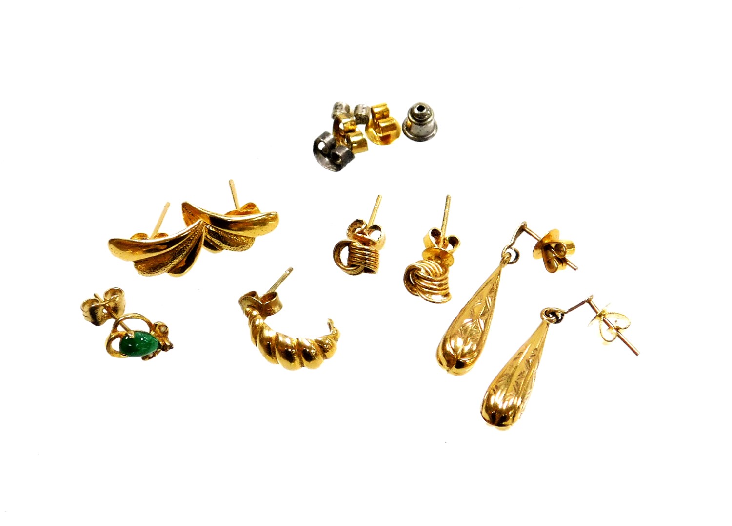 A group of 9ct gold and other earrings, to include a pair of 9ct gold drop earrings, a single hoop e