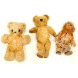 A collection of children's toy bears, etc., to include a small bear with felt pads, a later bear and