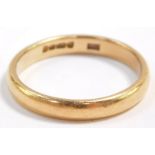 A 22ct gold wedding band, size I, 2.8g.