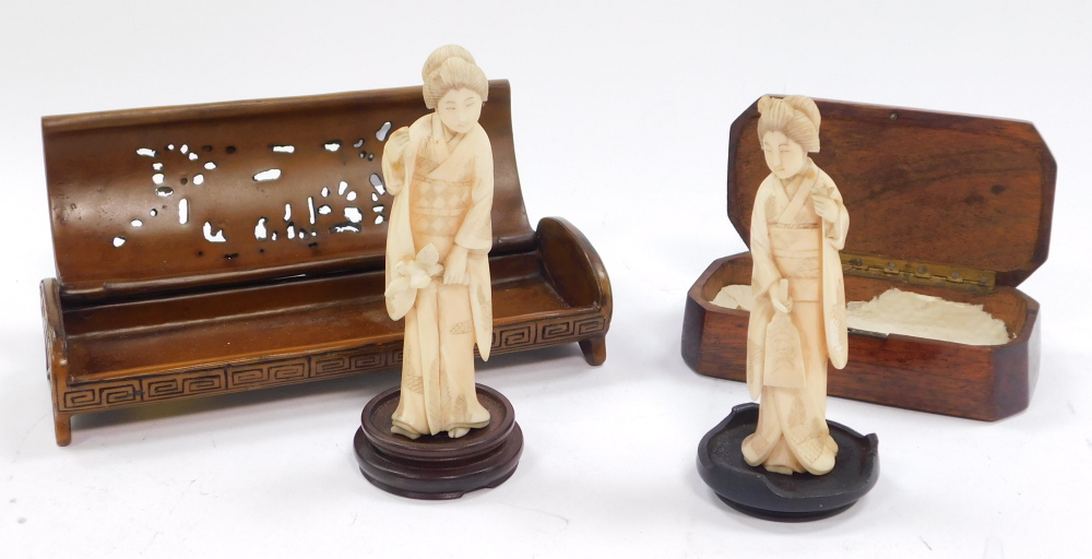 Oriental items, comprising a pair of Japanese carved ivory Okimono, a bronze metal box with pierced - Image 2 of 7