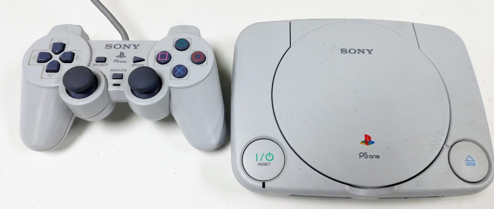 A Sony PS1 and various games and controller. - Image 2 of 3