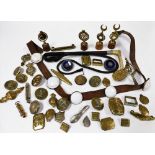 A group of horse brasses and horsing related brassware, to include military buttons, WT Pilkington b