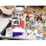 Various ceramics and effects, animal figures, Mallard train ornament, complete icing kit, Dom Liquor