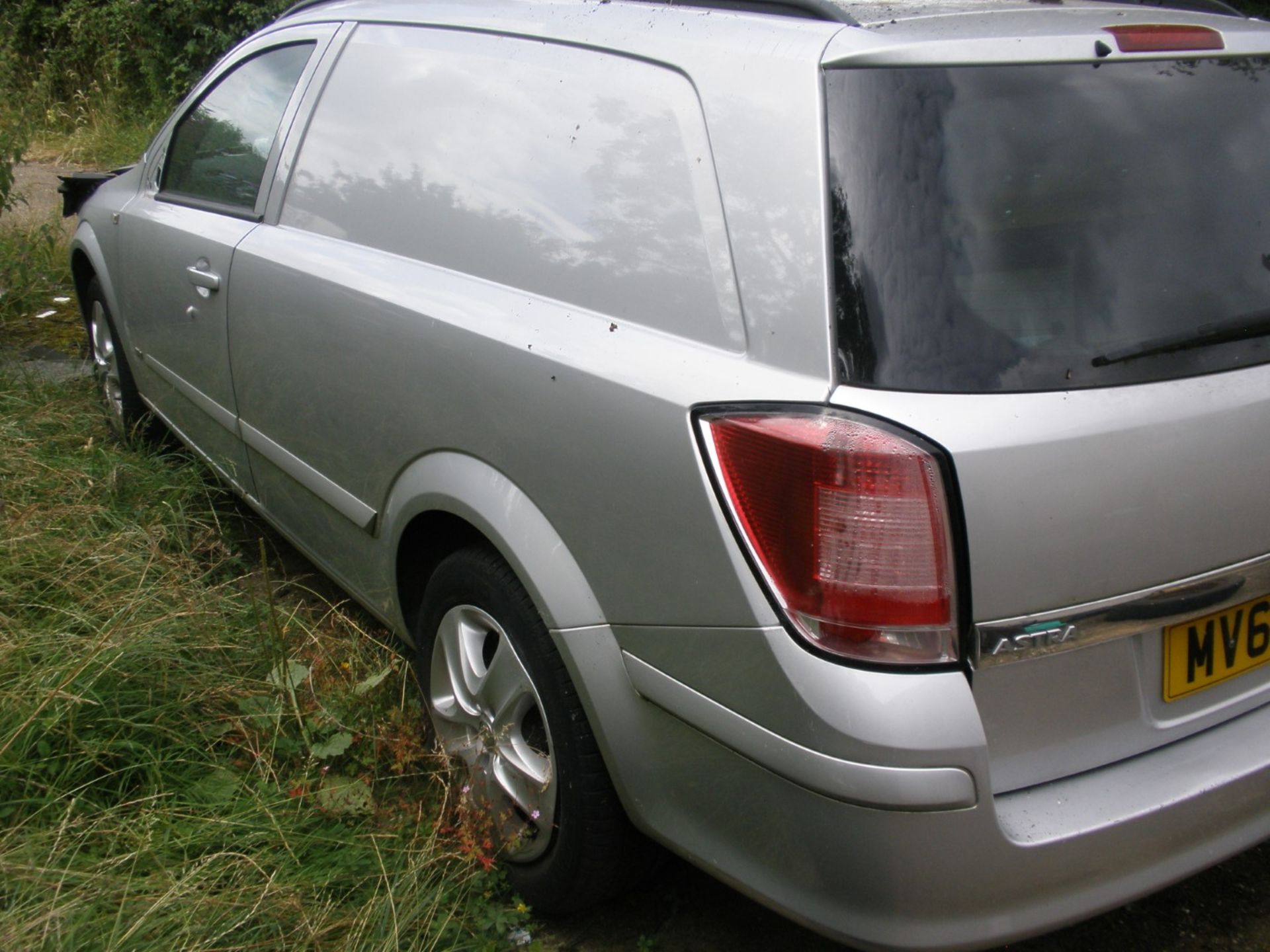 A Vauxhall Astra Sportive van 1.7 CDTI, registration MV63 NZW. The head has been removed from the e - Image 3 of 3