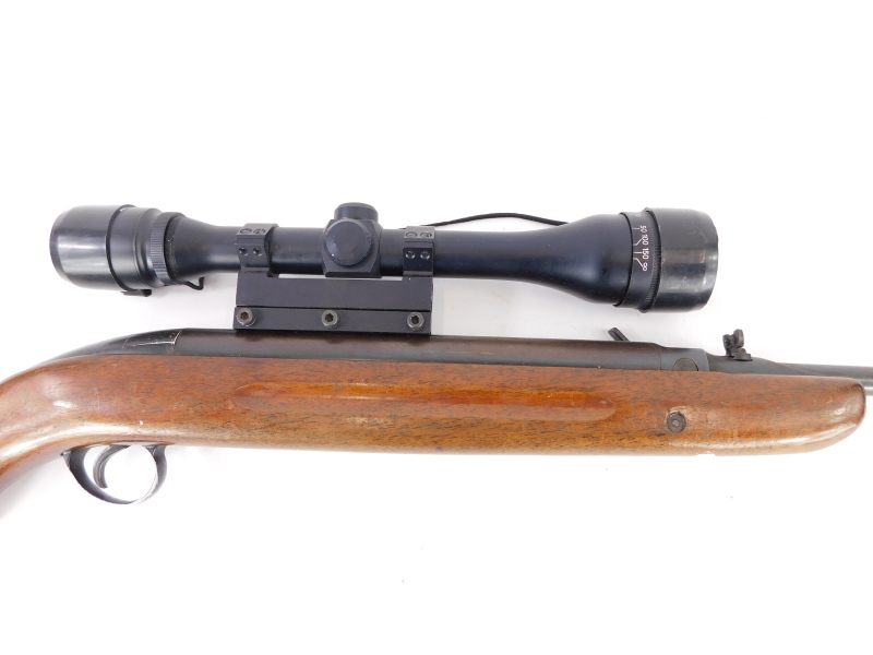 A BSA air rifle, with walnut stock and sight, 111cm. - Bild 2 aus 2
