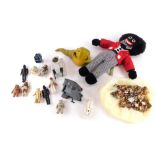 A group of toys and collectors figures, to include miniature soldiers, Star Wars figures to include