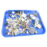 A group of modern costume jewellery and effects, dress rings, brooches, collectors coins, etc., silv