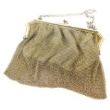 A George V silver chain mail evening bag, with double orb clasp and chain top, London 1921, 15cm wid