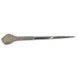 An Elizabeth II silver letter opener, the handle decorated with armorial crest, Sheffield 1977, 4¼oz