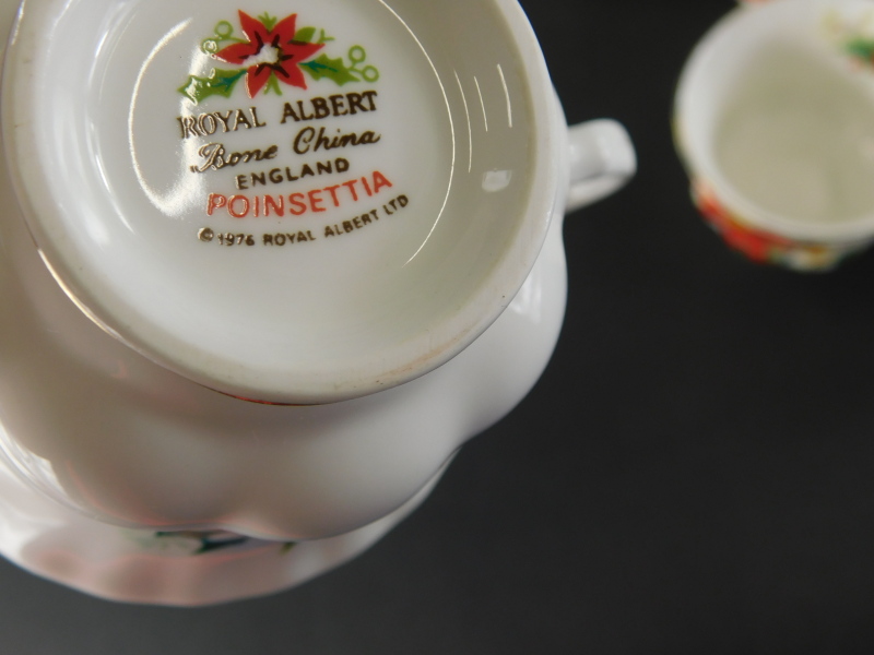 A Royal Albert Poinsettia part service, to include tea cups, miniature teapot, 7cm high, side plates - Image 2 of 2