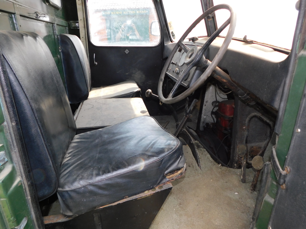 A 1955 Ford Thames SWB lorry, twin axle historic vehicle with boarded flat bed - Image 6 of 13