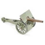 A Marklin tin plate toy World War I field gun, printed mark, 31cm wide.