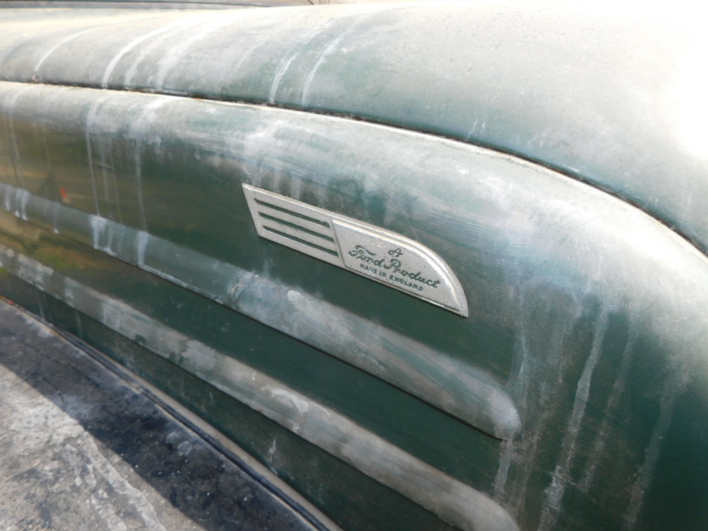 A 1955 Ford Thames SWB lorry, twin axle historic vehicle with boarded flat bed - Image 13 of 13