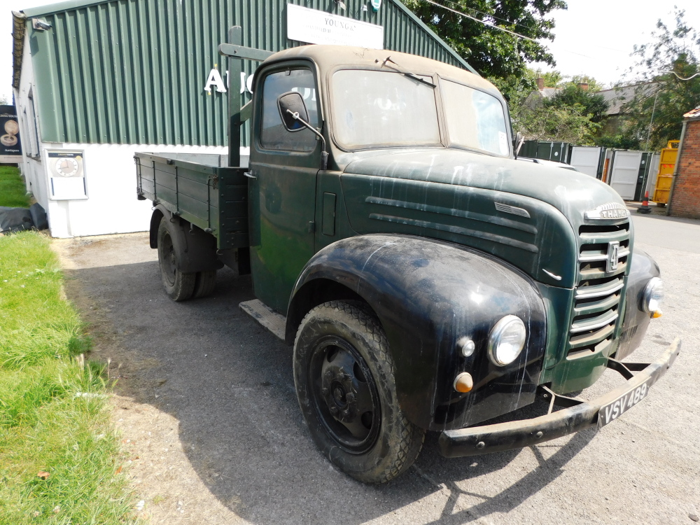 A 1955 Ford Thames SWB lorry, twin axle historic vehicle with boarded flat bed - Image 3 of 13