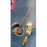 A brass horse and carriage, together with a brass coal scuttle, and a copper coaching horn. (3)