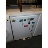 A Siemens under counter fridge, model KT16R424GB101.