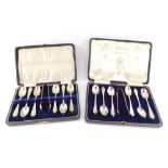 A set of six George V silver teaspoons, and a pair of sugar tongs, cased, Birmingham 1918, and a fur