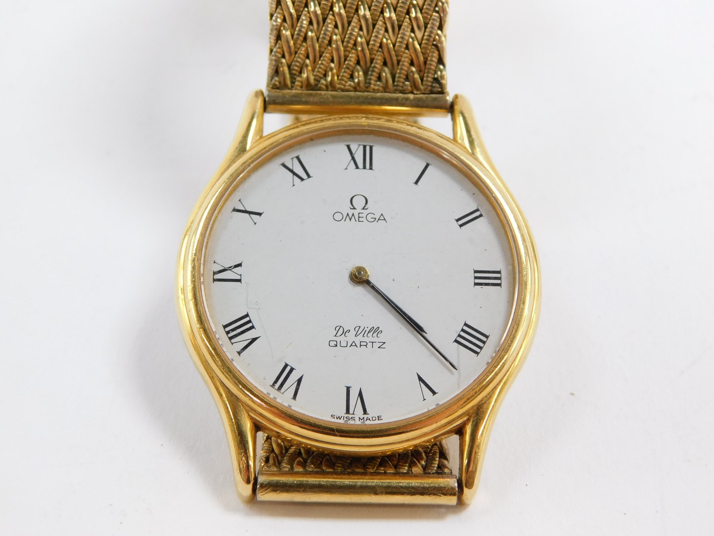 An Omega DeVille gentleman's gold plated wristwatch, circular dial baring Roman numerals, quartz mov - Bild 2 aus 4