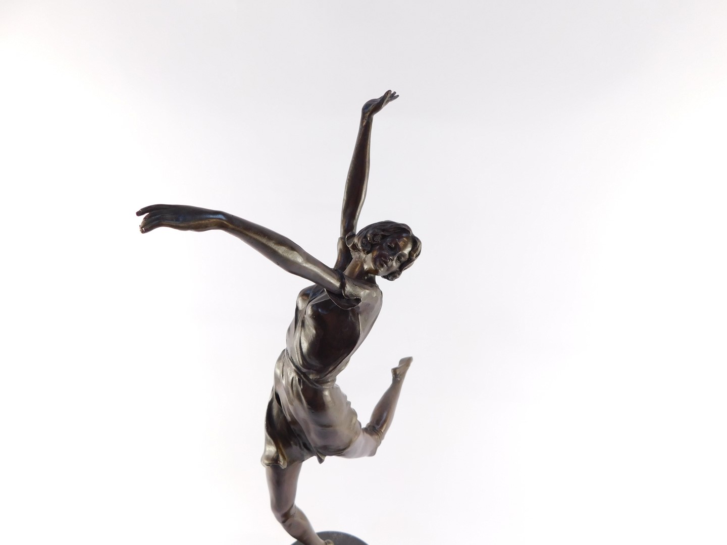 After Bruno Zach (Austrian, 1891-1945). A bronze sculpture of a dancing woman, raised on a black and - Bild 2 aus 4