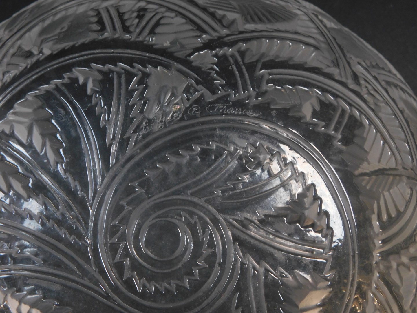 A Lalique frosted glass bowl decorated in the Pinsons pattern, etched marked, 23.5cm diameter. - Image 3 of 3