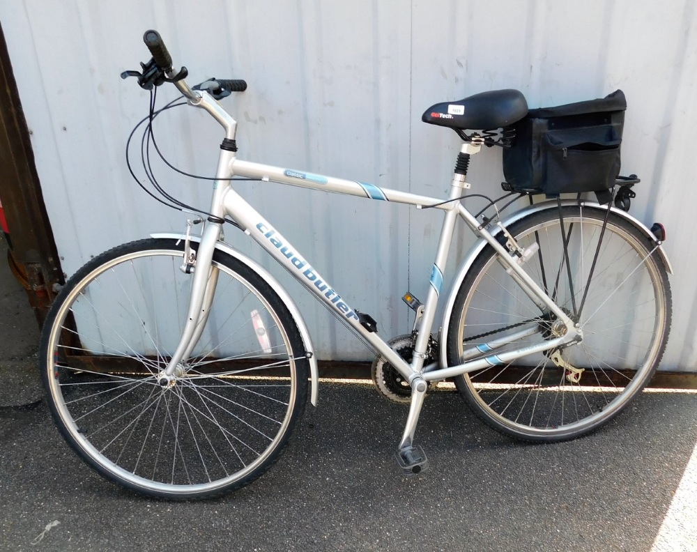 A Claud Butler gentlemans bicycle.