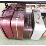 A quantity of vintage suitcases. (4)