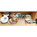 Various household effects, serving trays, Pyrex bowls, barometer, etc. (1 bay)