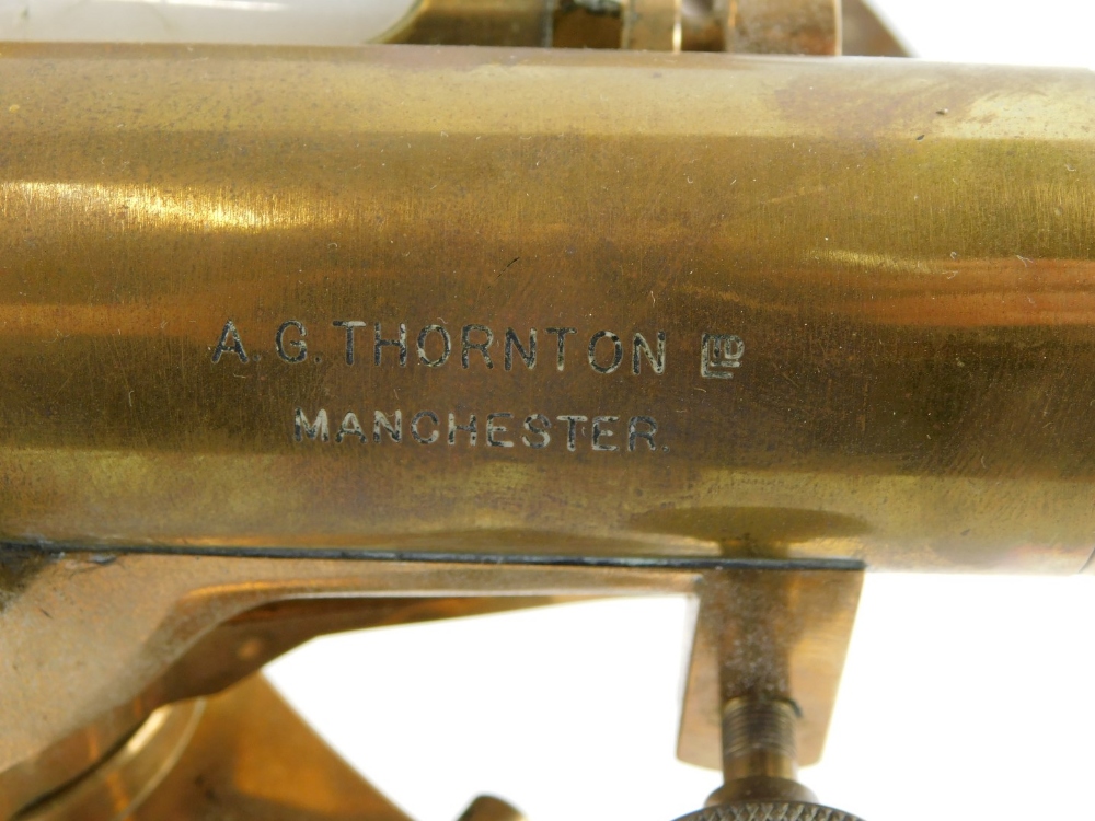 An A C Thornton Limited of Manchester brass theodolite, in teak case. - Bild 3 aus 4