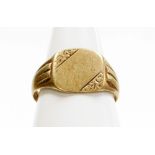 A 9ct gold gents signet ring, with central rectangular shield bearing the initials KAH, with ribbed