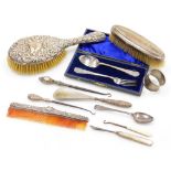 A collection of small silver and silver plated items, to include a silver plated cased christening s