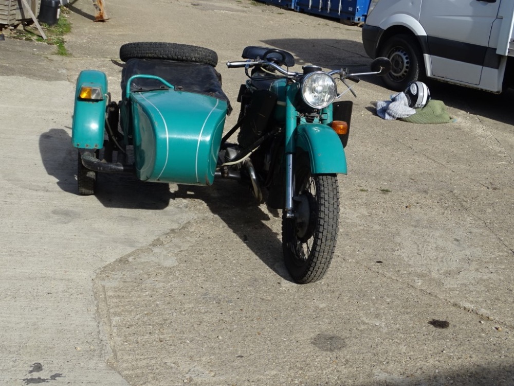 A 1976 URAL Tricycle Sidecar, registration PA0 737P, petrol, 649cc, green, first registered 01/01/19 - Image 2 of 11