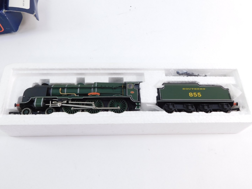 A Bachmann 00 gauge Lord Nelson Class locomotive 'Robert Blake Maunsell', 855, SR green livery, 4-6- - Image 2 of 3