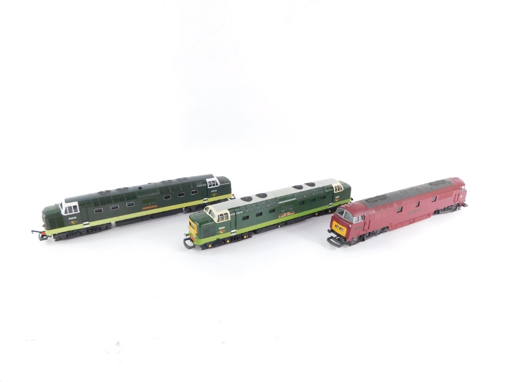 Three Lima OO gauge diesel locomotives, Class 52 Western Gladiator, Class 55 Deltic 'The Fife and Fo