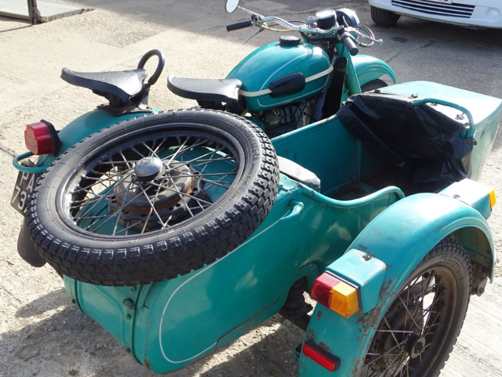 A 1976 URAL Tricycle Sidecar, registration PA0 737P, petrol, 649cc, green, first registered 01/01/19 - Image 5 of 11