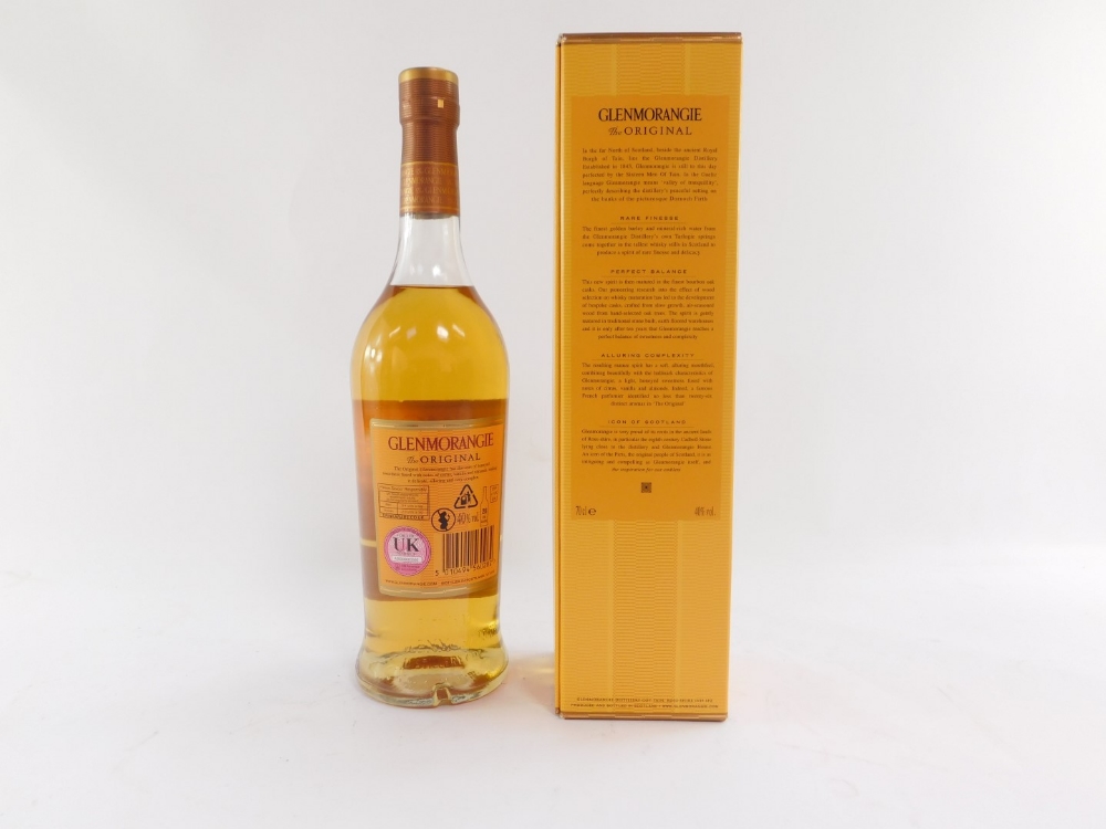 A Glenmorangie Original Single Malt Scotch Whisky, Aged to Ten Years, 32cm high, in cardboard case. - Image 3 of 3