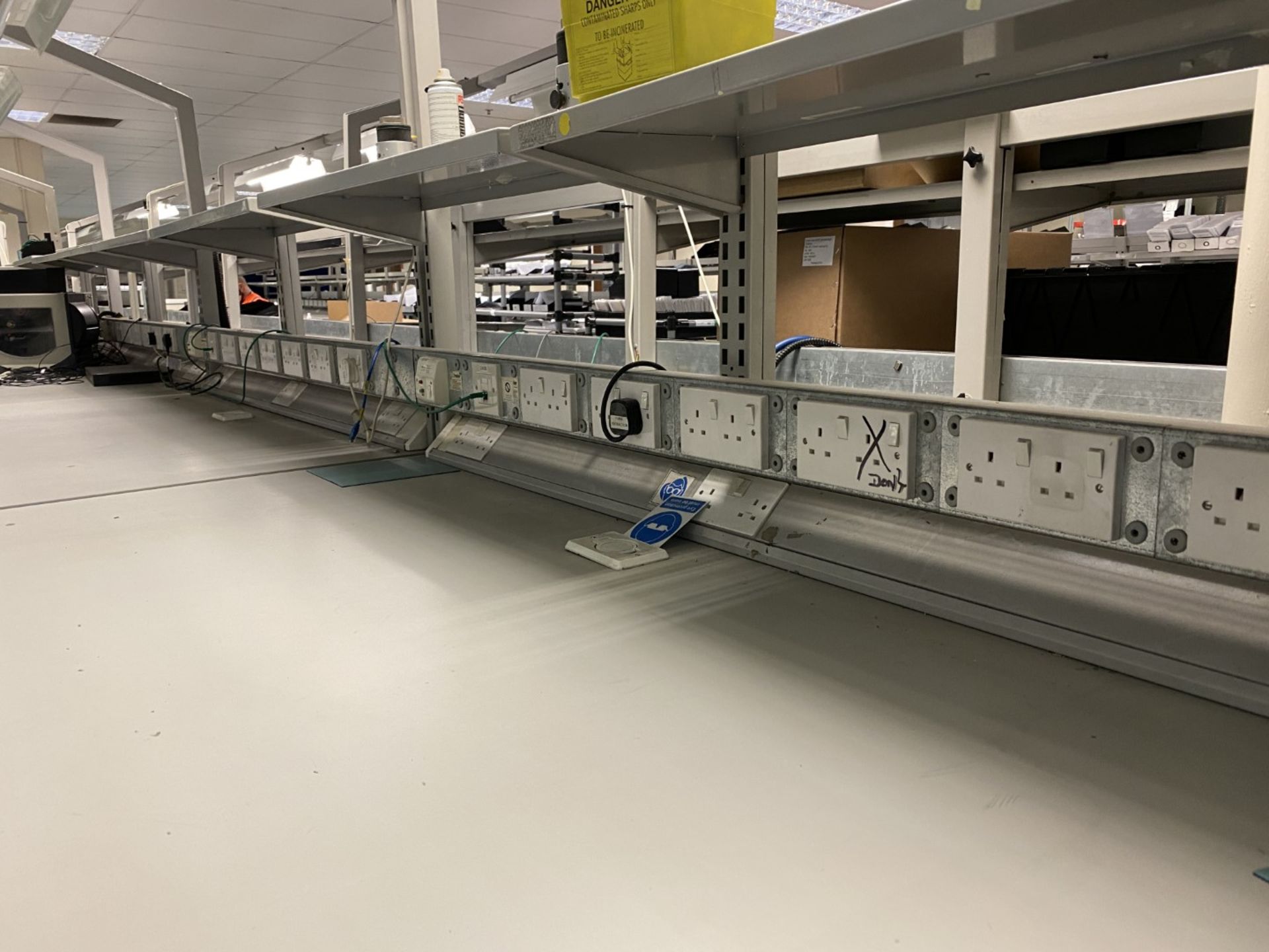 5x Work benches with trunking power sockets, shelving and overhead lighting, grey metal frame - Image 3 of 7