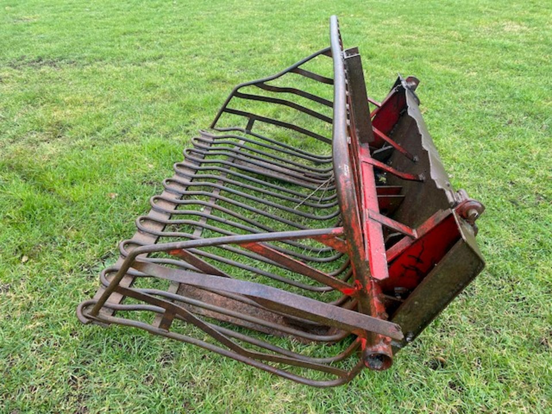 ROOT/LOG BASKET/BUCKET QUICKE BRACKETS