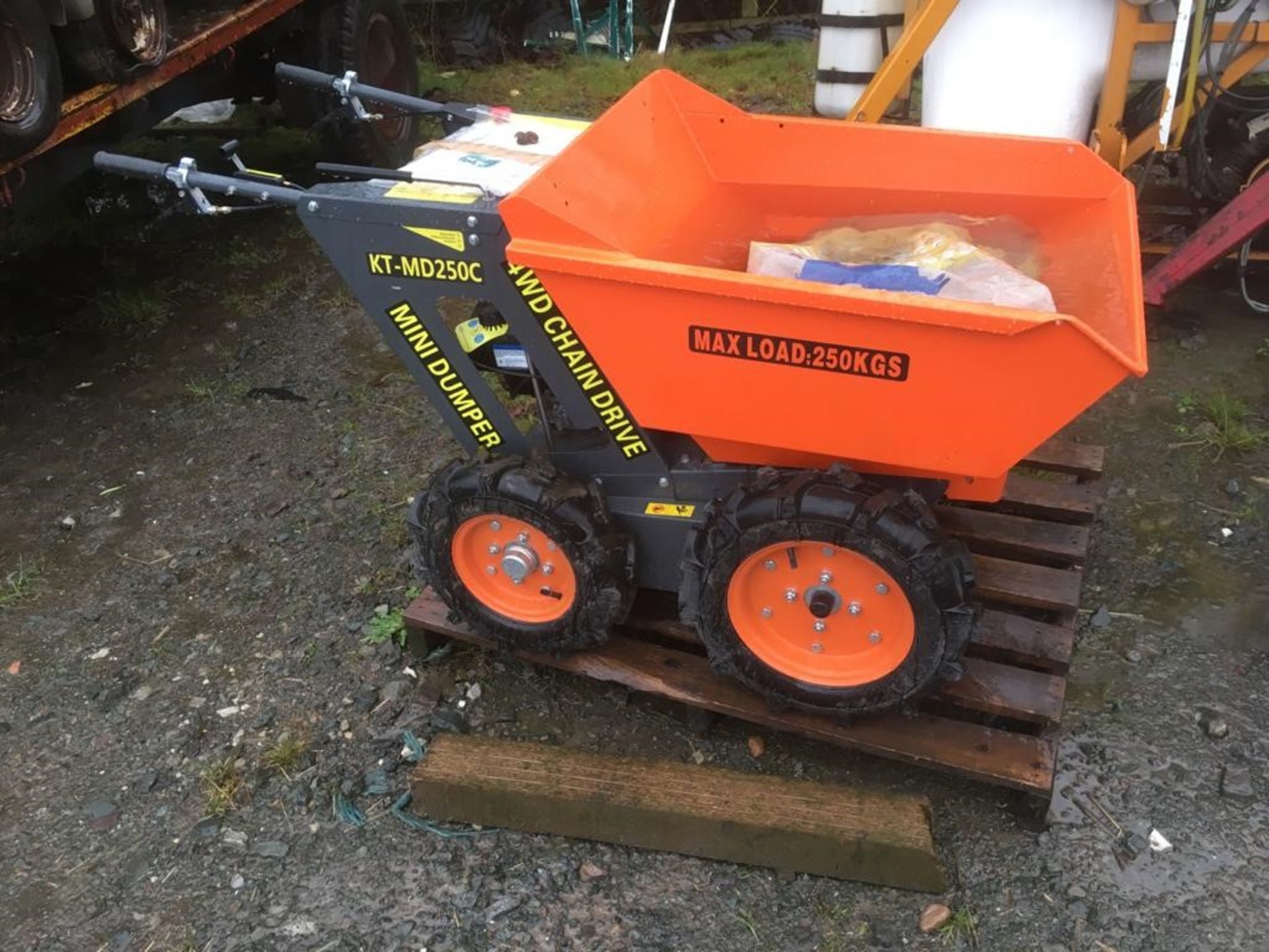 (2020) MUCK TRUCK MICRO WHEELED DUMPER