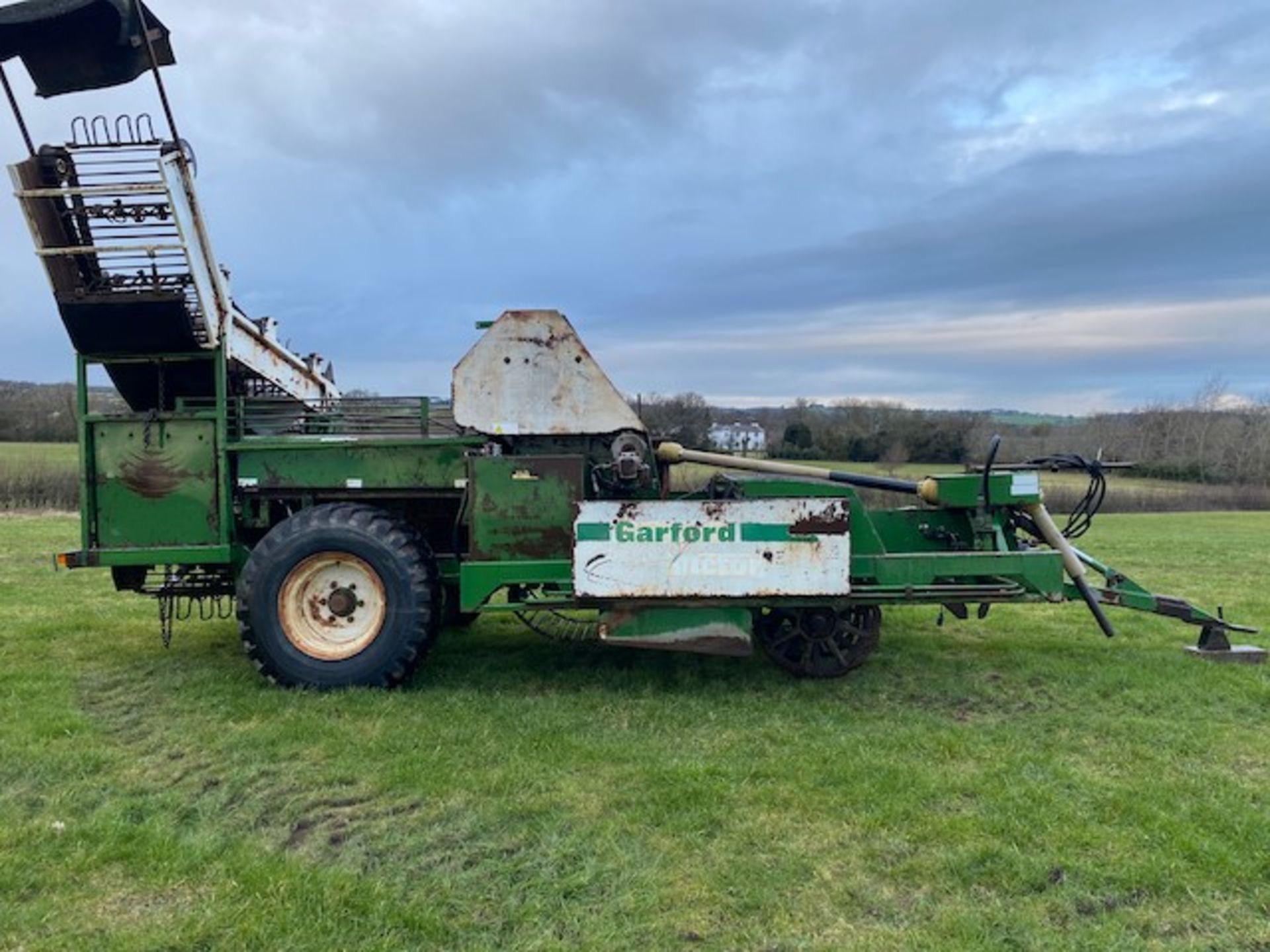 GARFORD VICTOR 4 ROW BEET HARVESTOR