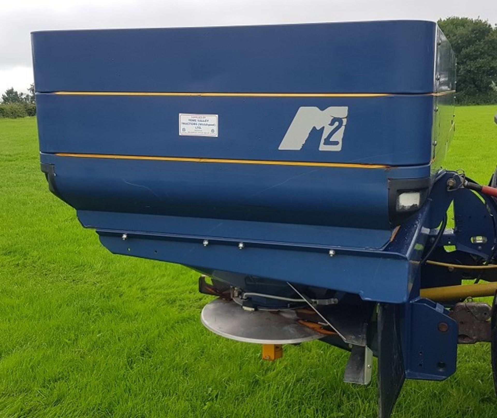 KRM M2 TWIN DISC FERT SPINNER - Image 4 of 9