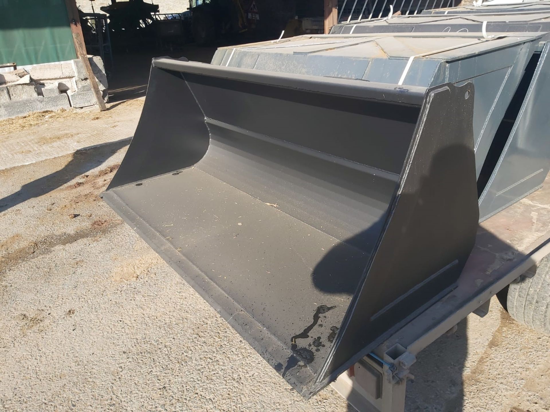 NEW 2.0M LOADER BUCKET (EURO 8 BRACKET)