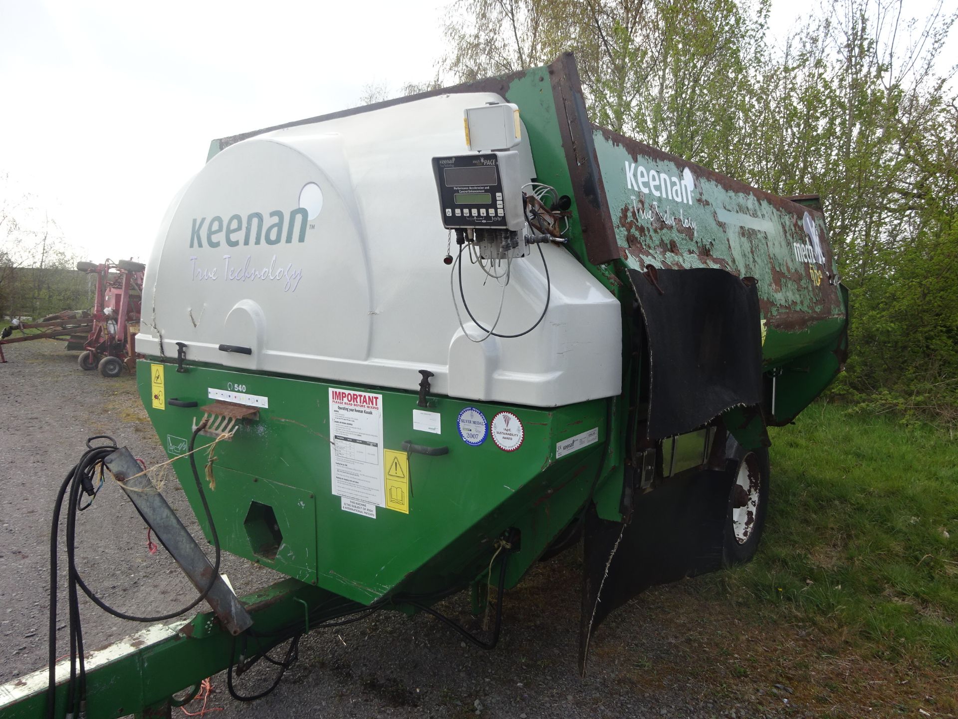 2007 KEENAN MECH FIBRE 320 FEEDER - Image 2 of 9